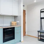 Stachiewicza Homely Apartment By Bookinghost